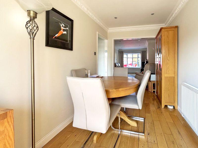 Bedroom 2/Dining...
