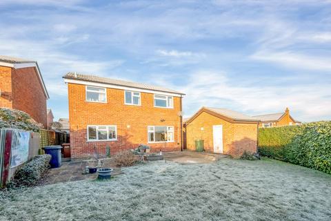 4 bedroom detached house for sale, Peaceful Location at Beaumont Gardens, Melton, LE13 1UJ