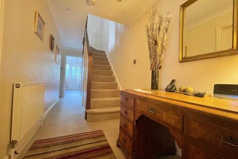 3 bedroom end of terrace house for sale, High Steet, Claygate