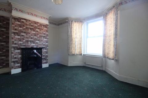 3 bedroom end of terrace house for sale, Harcourt Street, Luton