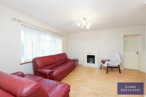 3 bedroom semi-detached house to rent, Harefield Road, Uxbridge, UB8 1PH