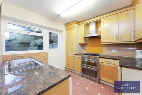 3 bedroom semi-detached house to rent, Harefield Road, Uxbridge, UB8 1PH