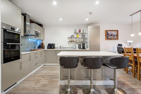 62 Westmount Close, Worcester Park, KT4 8FL