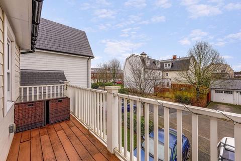 62 Westmount Close, Worcester Park, KT4 8FL