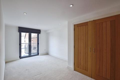 2 bedroom apartment for sale, Holt Court, Brown Street *VIDEO TOUR*