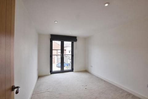 2 bedroom apartment for sale, Holt Court, Brown Street *VIDEO TOUR*