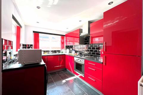 2 bedroom terraced house to rent, Armitage Street, Manchester