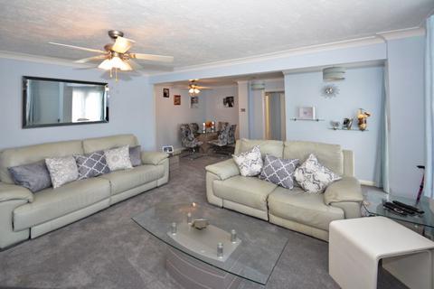 4 bedroom detached bungalow for sale, Minster Road, Minster