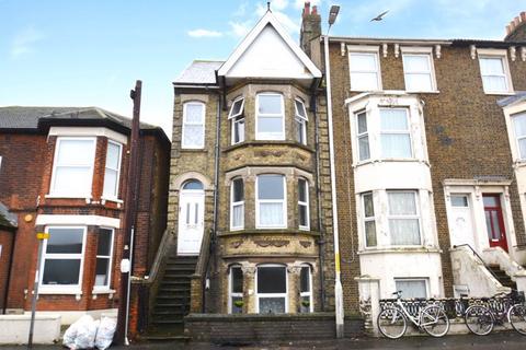 4 bedroom apartment for sale, Marine Parade, Sheerness