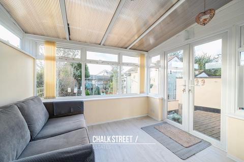 38 David Drive, Romford, RM3 0XX