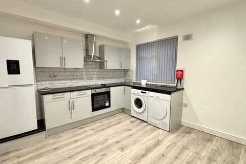 2 bedroom flat to rent, Berridge Road West, NG7