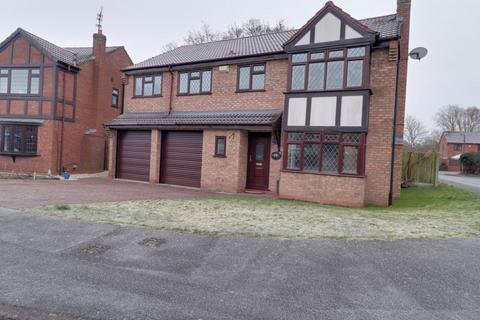 6 bedroom detached house to rent, Ampleforth Drive, Stafford ST17