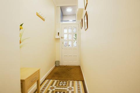 2 bedroom apartment to rent, Marlborough Road, Penylan