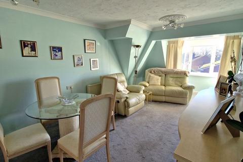 1 bedroom retirement property for sale, Uxbridge Road, Hatch End