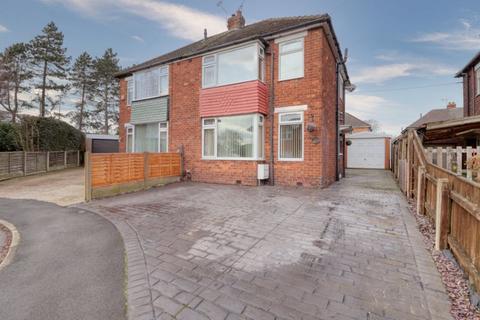 3 bedroom semi-detached house for sale, Warley Drive, Scunthorpe