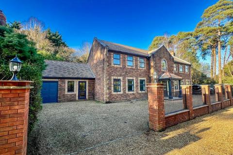 4 bedroom detached house for sale, Davids Lane, Avon Castle, Ringwood, BH24 2AW