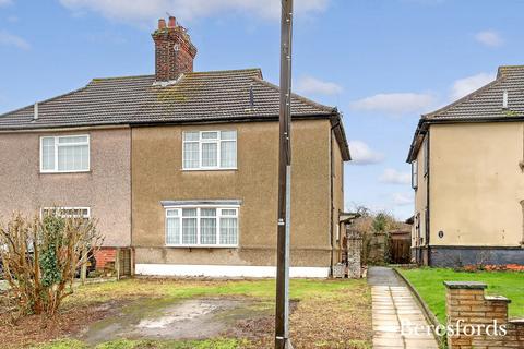 3 bedroom semi-detached house for sale, Church Road, Mountnessing, CM15