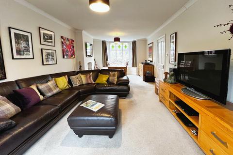 73 Austin Drive, Manchester, M20 6FA