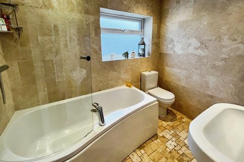 73 Austin Drive, Manchester, M20 6FA