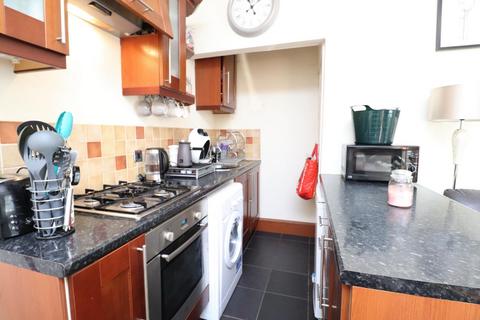 1 bedroom house to rent, Arthur Street, Farsley, Pudsey, West Yorkshire, UK, LS28