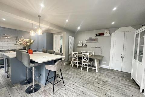 19 Farm Fields, South Croydon, CR2 0HQ