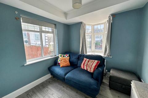19 Farm Fields, South Croydon, CR2 0HQ