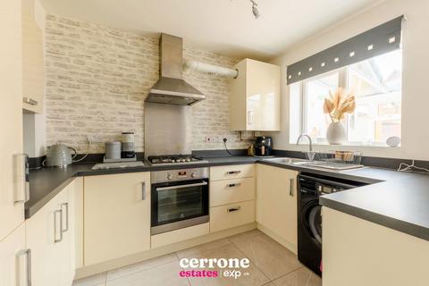 3 Fairweather Close, Redditch, B97 6LE