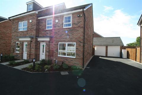 3 bedroom semi-detached house to rent, Fleece Lane, Nuneaton