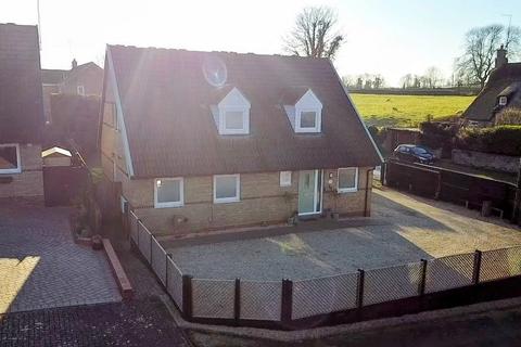 4 bedroom detached house for sale, Billing Road, Brafield-on-the-Green, Northamptonshire NN7