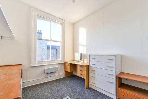 3 bedroom flat to rent, Highbury Park, Islington, London, N5