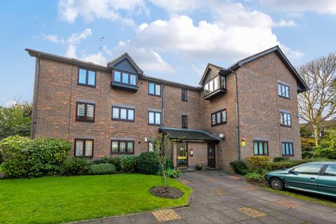 2 bedroom apartment for sale, Gordon Avenue, Stanmore, Middlesex