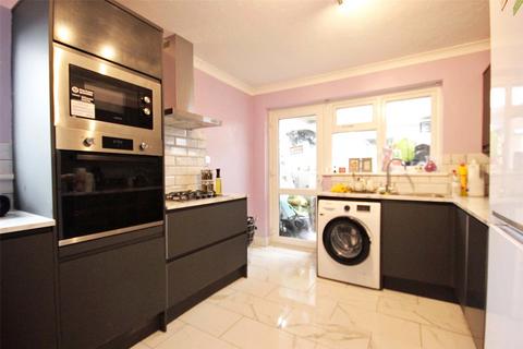 2 bedroom bungalow for sale, Garnith Close, Kempston, Bedford, Bedfordshire, MK42