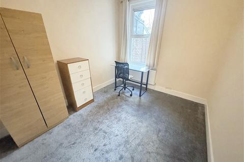 4 bedroom house to rent, Dongola Road, Plaistow