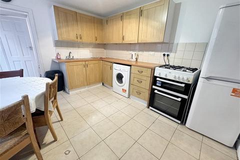 4 bedroom house to rent, Dongola Road, Plaistow