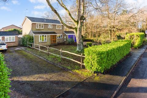 4 bedroom detached house to rent, Raglan Close, Chandler's Ford, Eastleigh, Hampshire, SO53