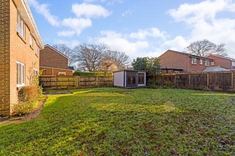 4 bedroom detached house to rent, Raglan Close, Chandler's Ford, Eastleigh, Hampshire, SO53