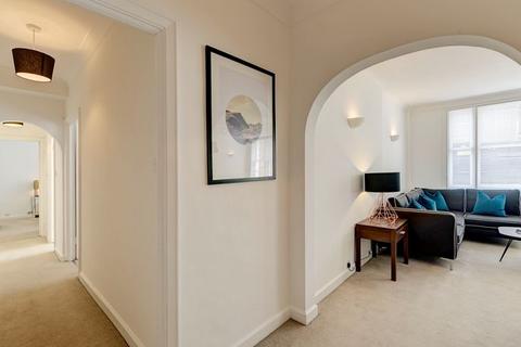 2 bedroom flat to rent, London W1J