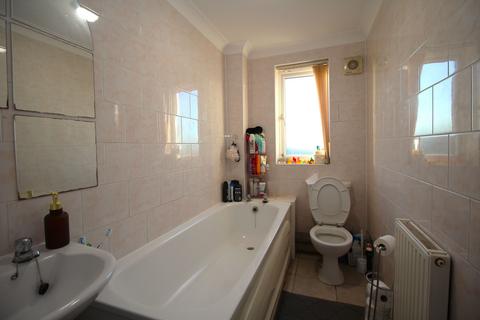 1 bedroom apartment for sale, 165a St. Chads Road, Tilbury RM18