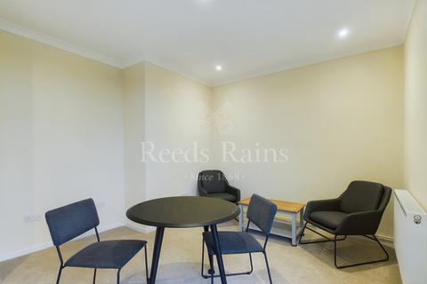 undefined, Gorringe Avenue, Dartford DA4