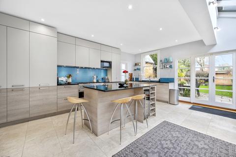 5 Montem Road, New Malden, KT3 3QW