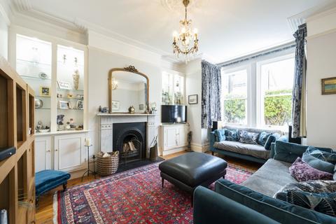 5 Montem Road, New Malden, KT3 3QW