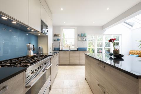5 Montem Road, New Malden, KT3 3QW