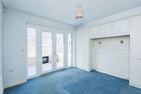 12 Broom Grove, South Anston, Sheffield, S25 5GP