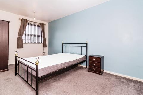 5 Beamish Close, Manchester, M13 9RP
