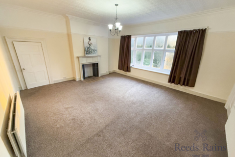 3 bedroom apartment to rent, Idlerocks, Stone ST15