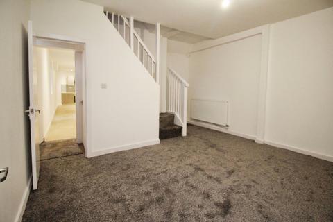 3 bedroom end of terrace house for sale, Gorton Road, Greater Manchester SK5