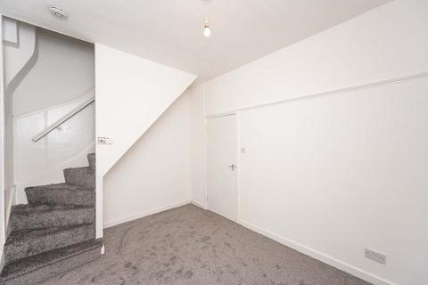 2 bedroom terraced house to rent, Broad Oak Road, Merseyside WA9