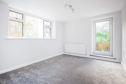 1 bedroom flat to rent, Eversfield Place, East Sussex TN37