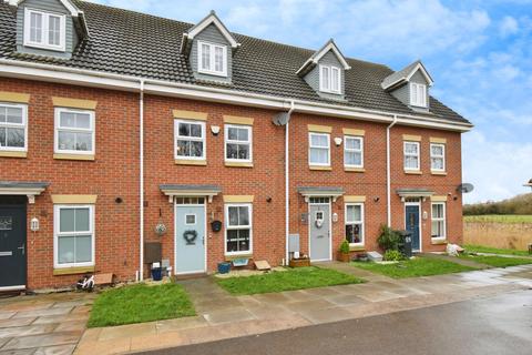 3 bedroom terraced house for sale, Welbury Road, Leicester LE5