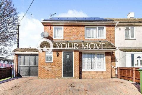 4 bedroom end of terrace house to rent, Pennine Road, Hampshire SO16